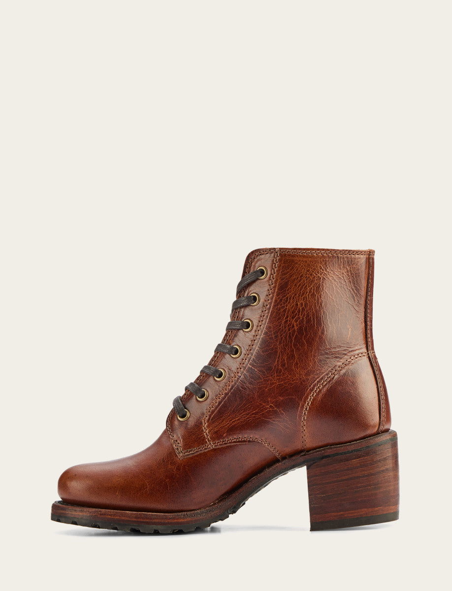 Women's Cognac Sabrina 6G Lace Up Boots