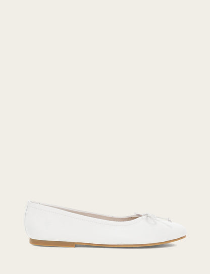Women's White Emma Ballet Flats