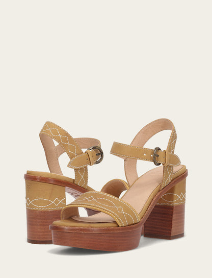 Women’s Banana Pipa Woodstock Sandals