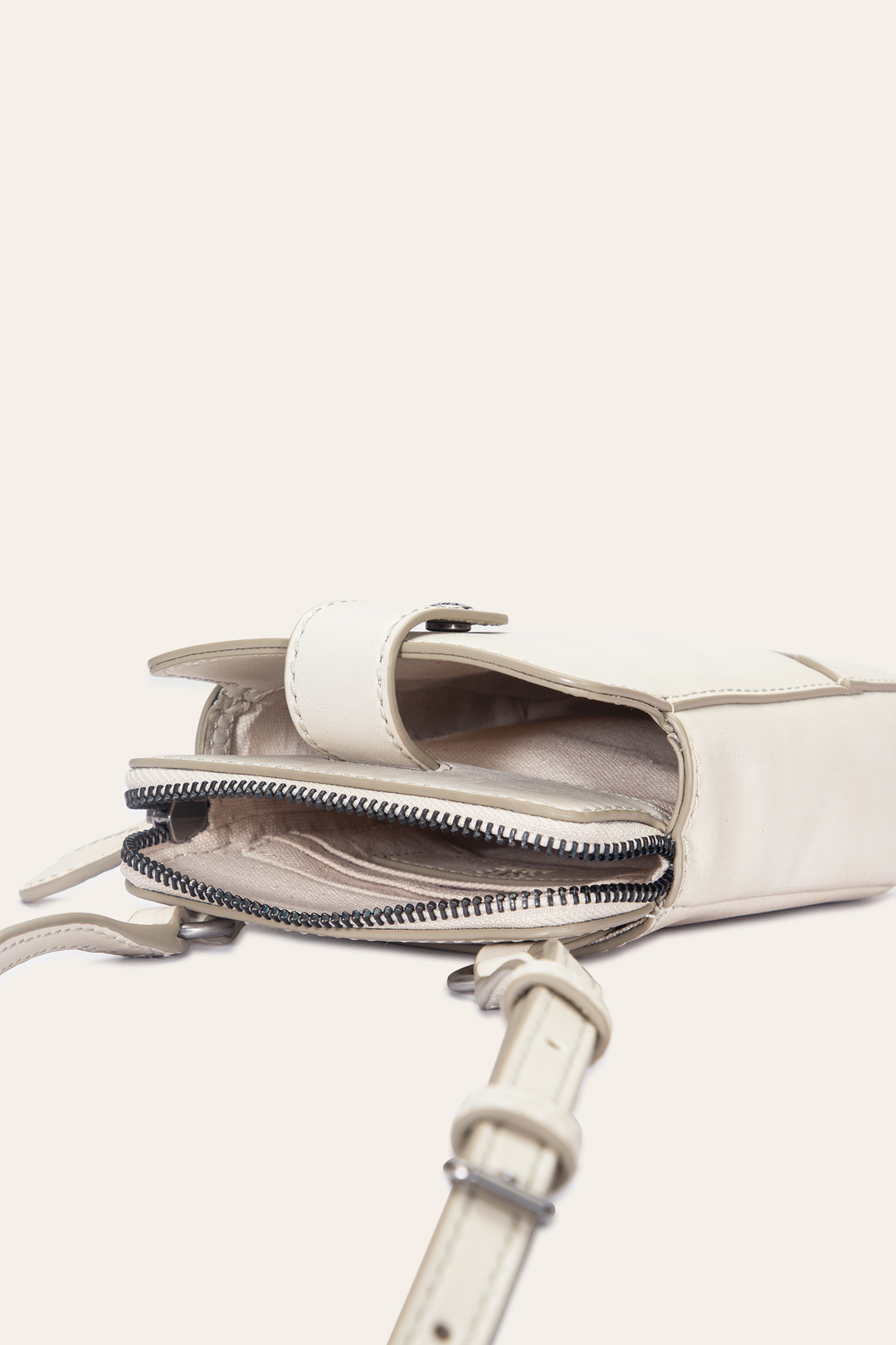 Melissa Oat Phone Crossbody