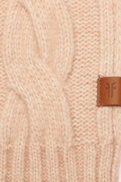 Rose Cloud Wide Cable Scarf
